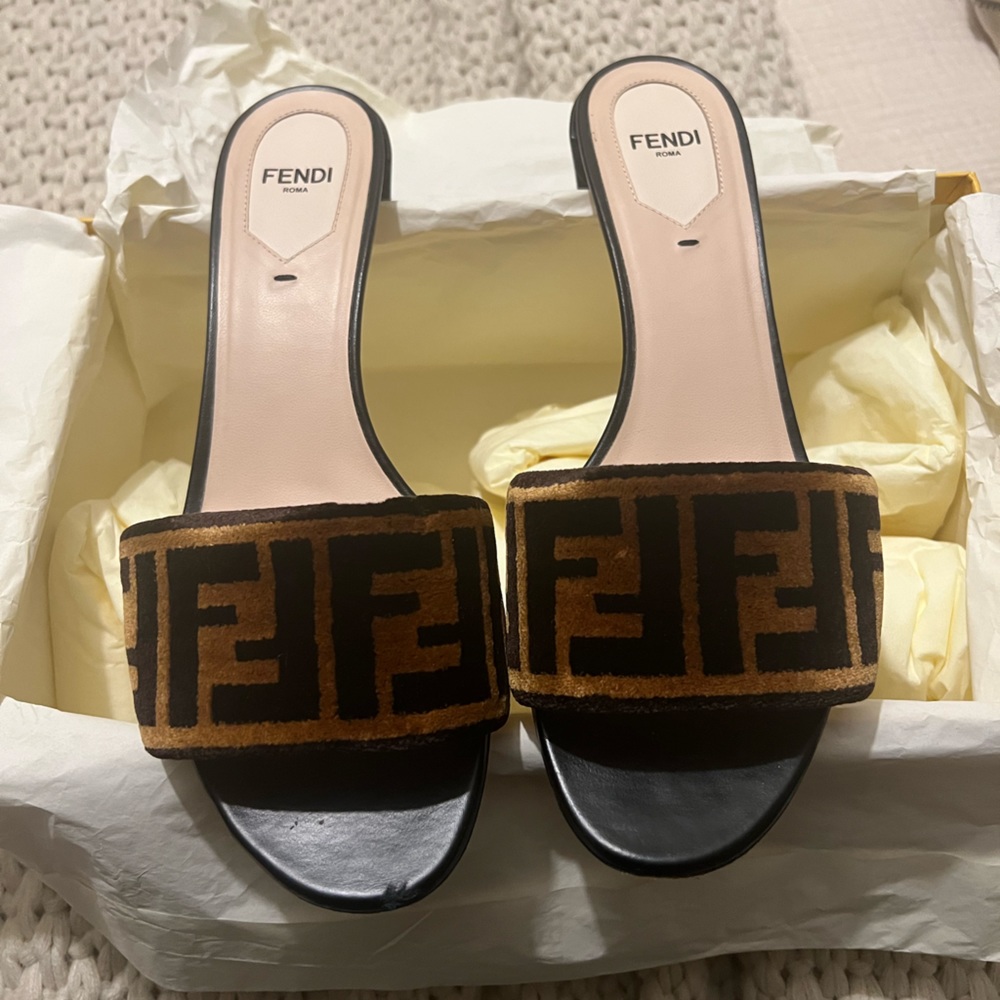 FENDI Sabot Sandals
